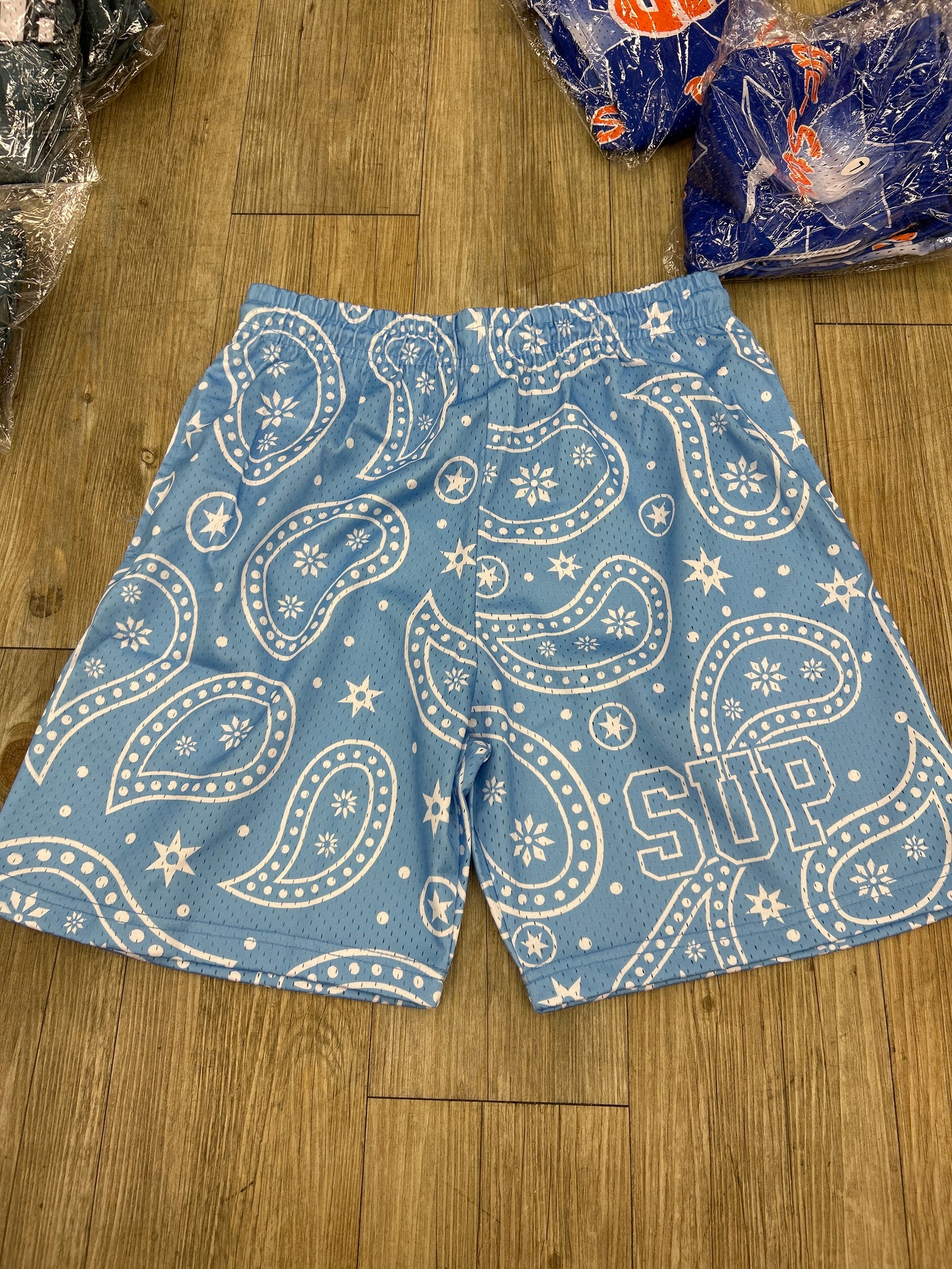 Sup light blue bandanna short