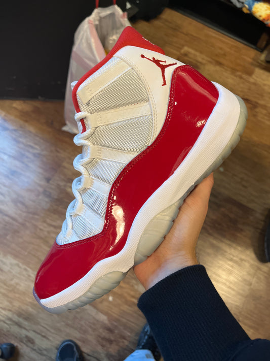Jordan 11 cherry size 11 used with box
