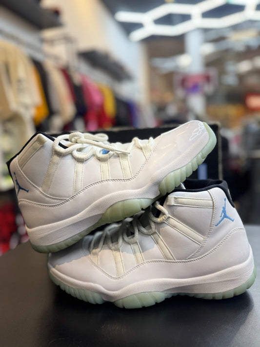Jordan 11 “Legend Blue” (2014)(Used with box)