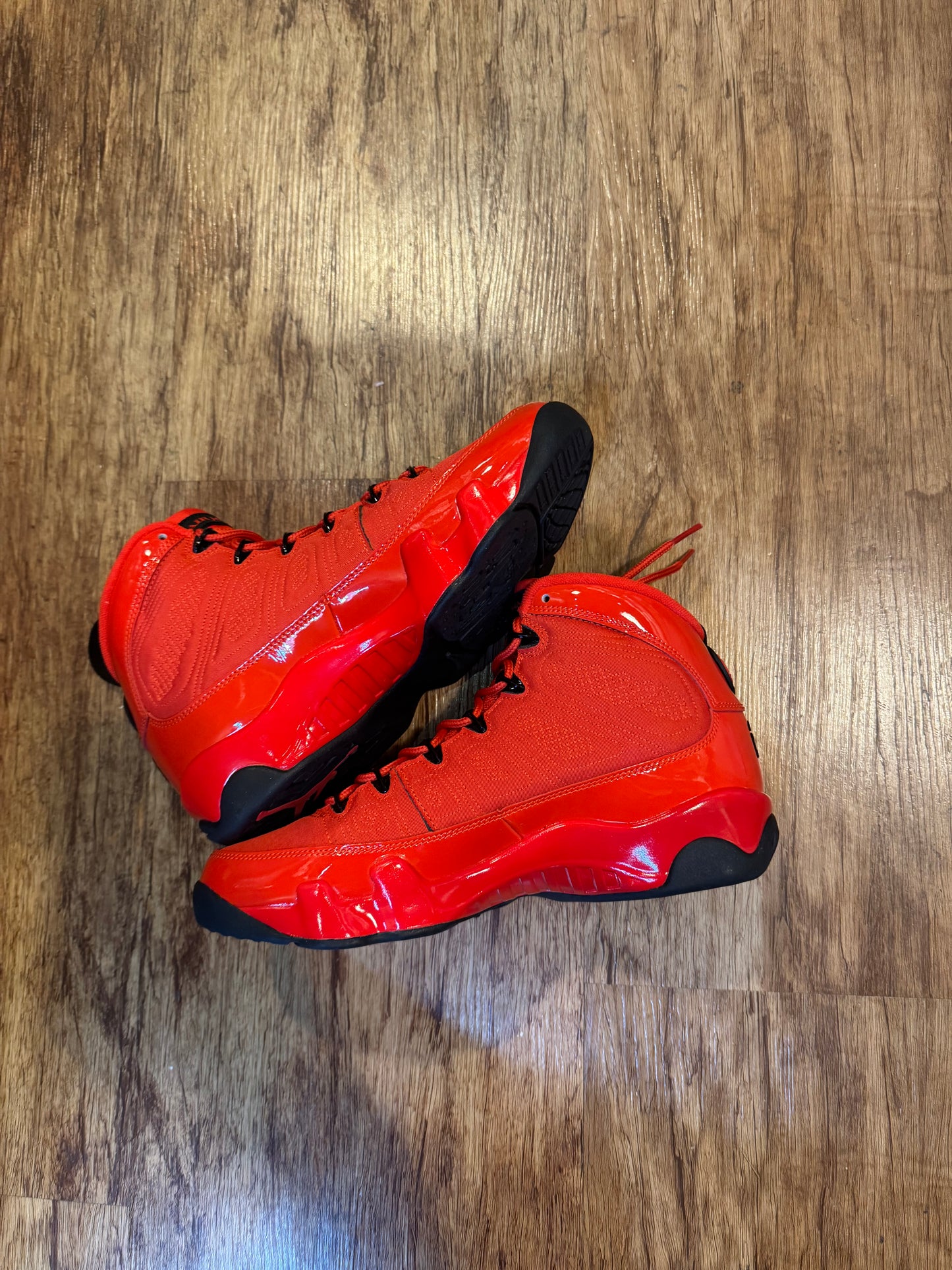Jordan 9 “Chile Red”