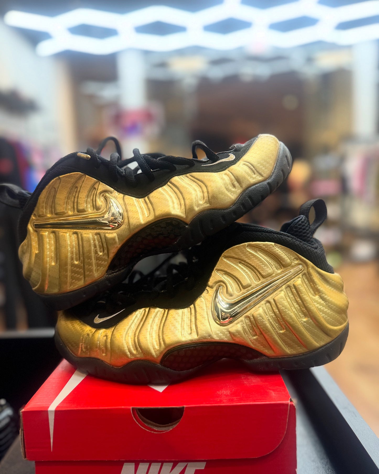 Foamposite “Metallic Gold” used (No Box)