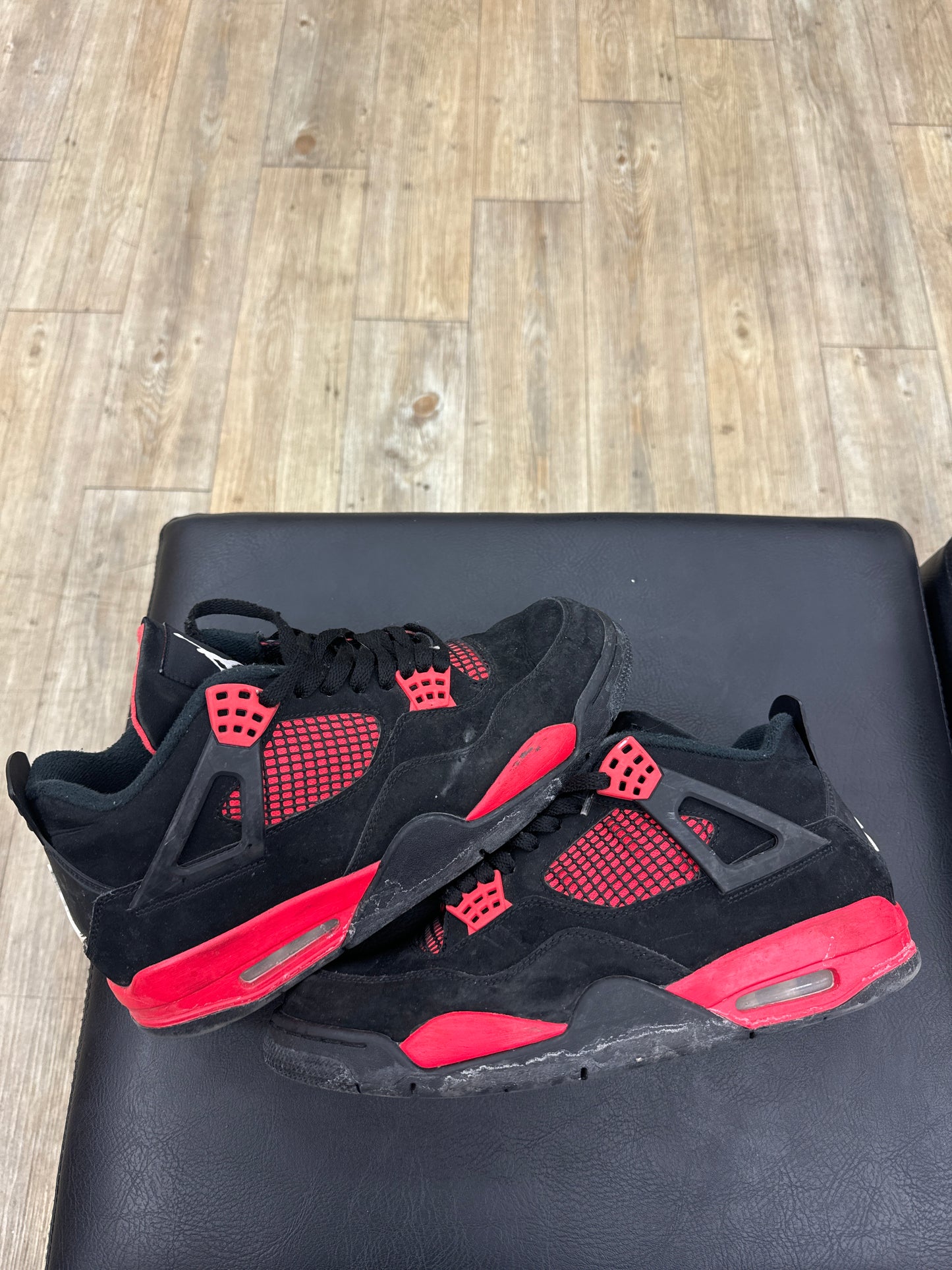 Jordan 4 Red Thunder Used No Box