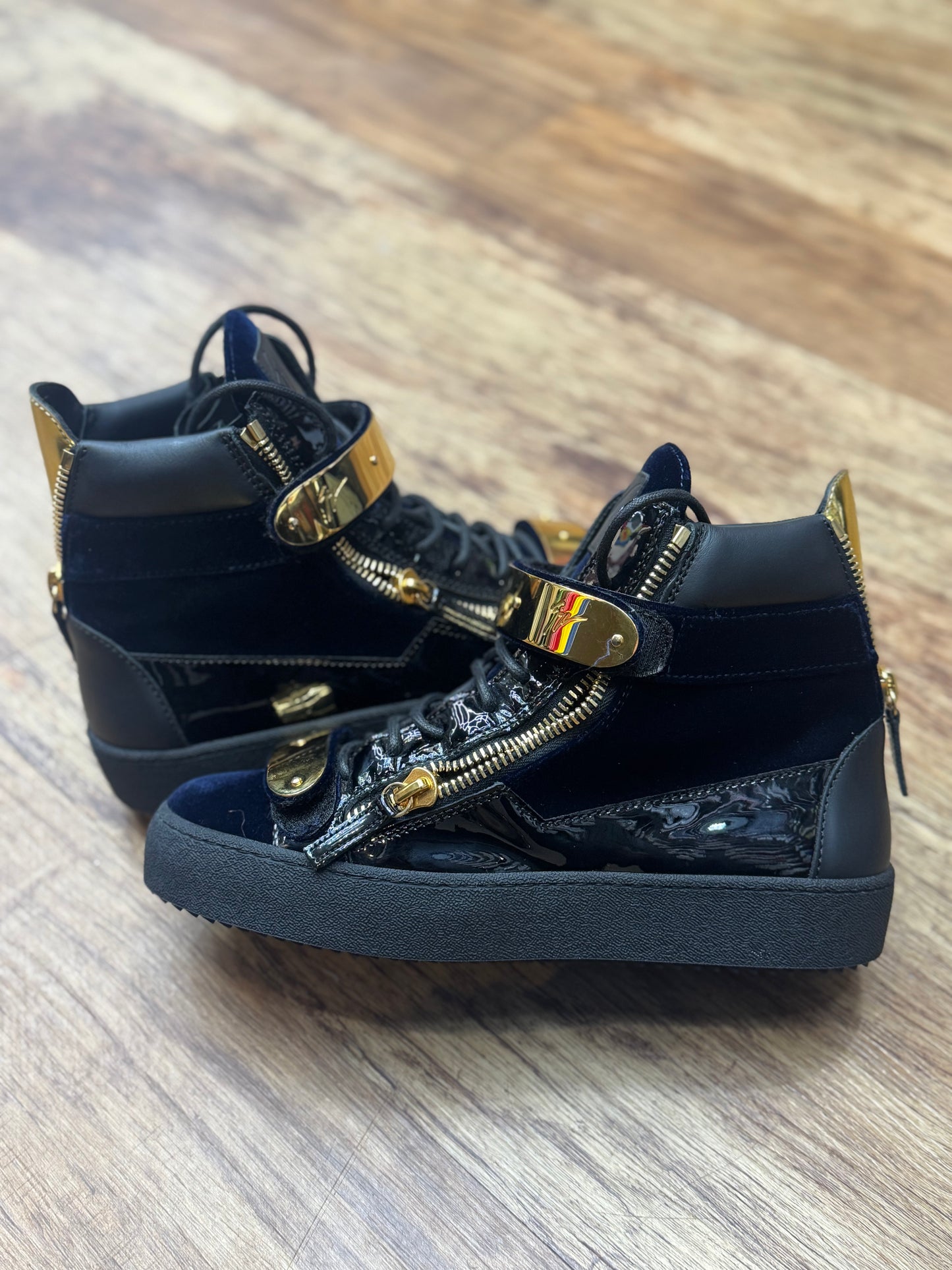 Used Guiseppe Zanotti Coby Blue