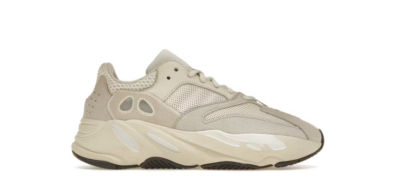 Yeezy 700 Analog