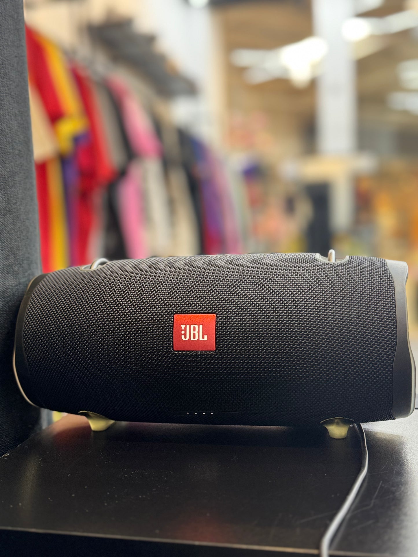 Used JBL Extreme 2