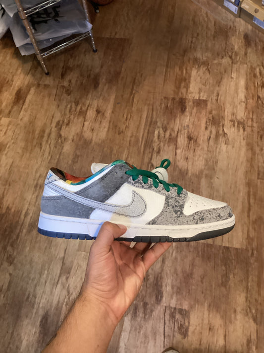 Brand new dunk low premium Philly