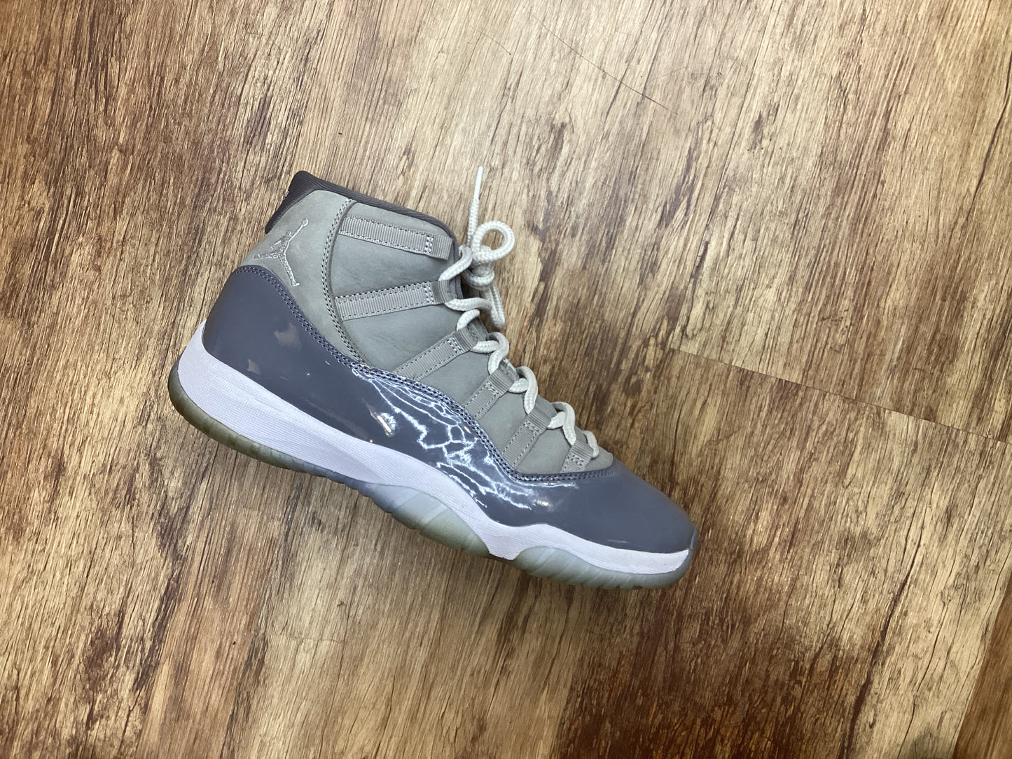 Cool grey 11