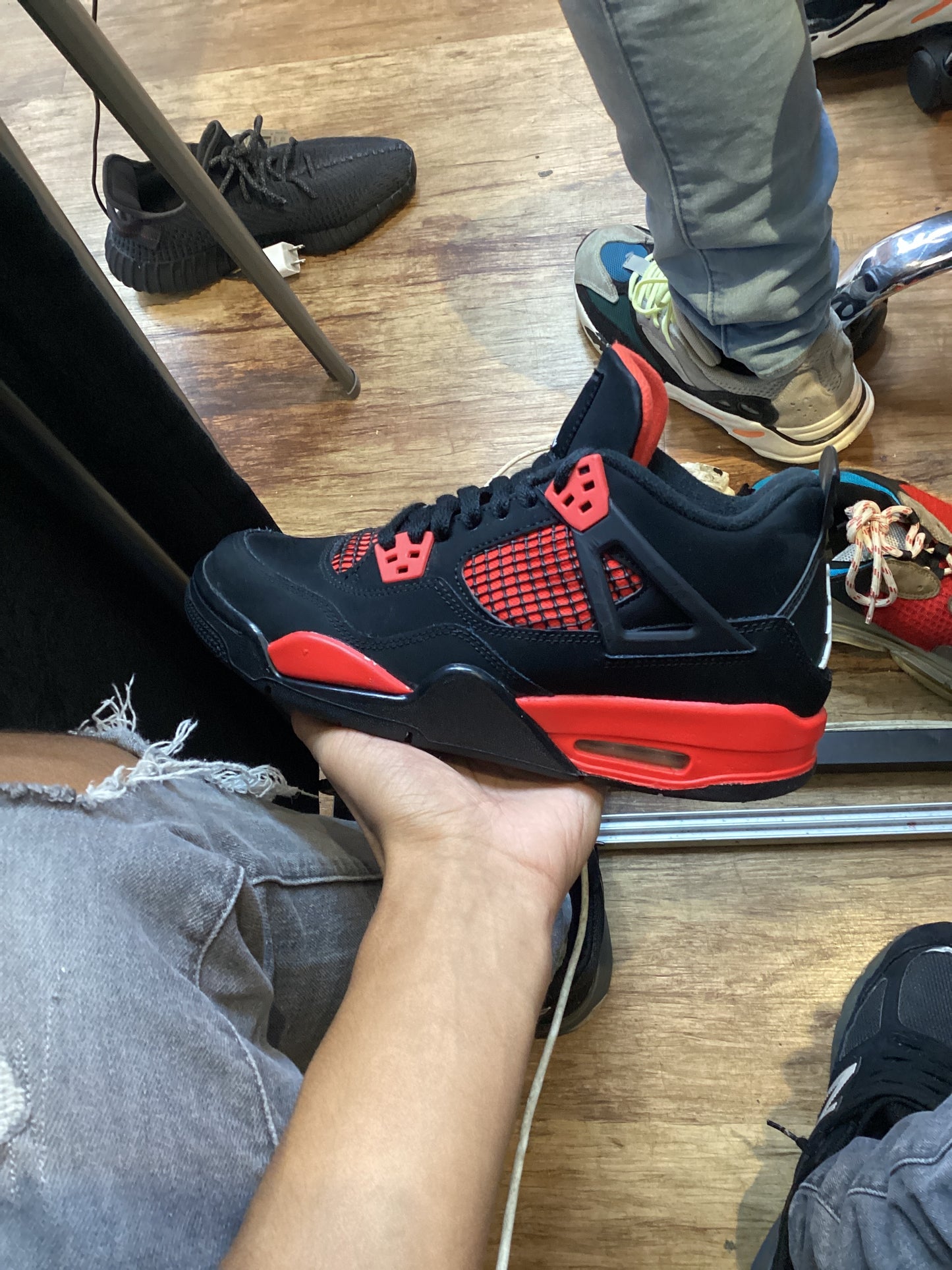 Jordan 4 red thunder used