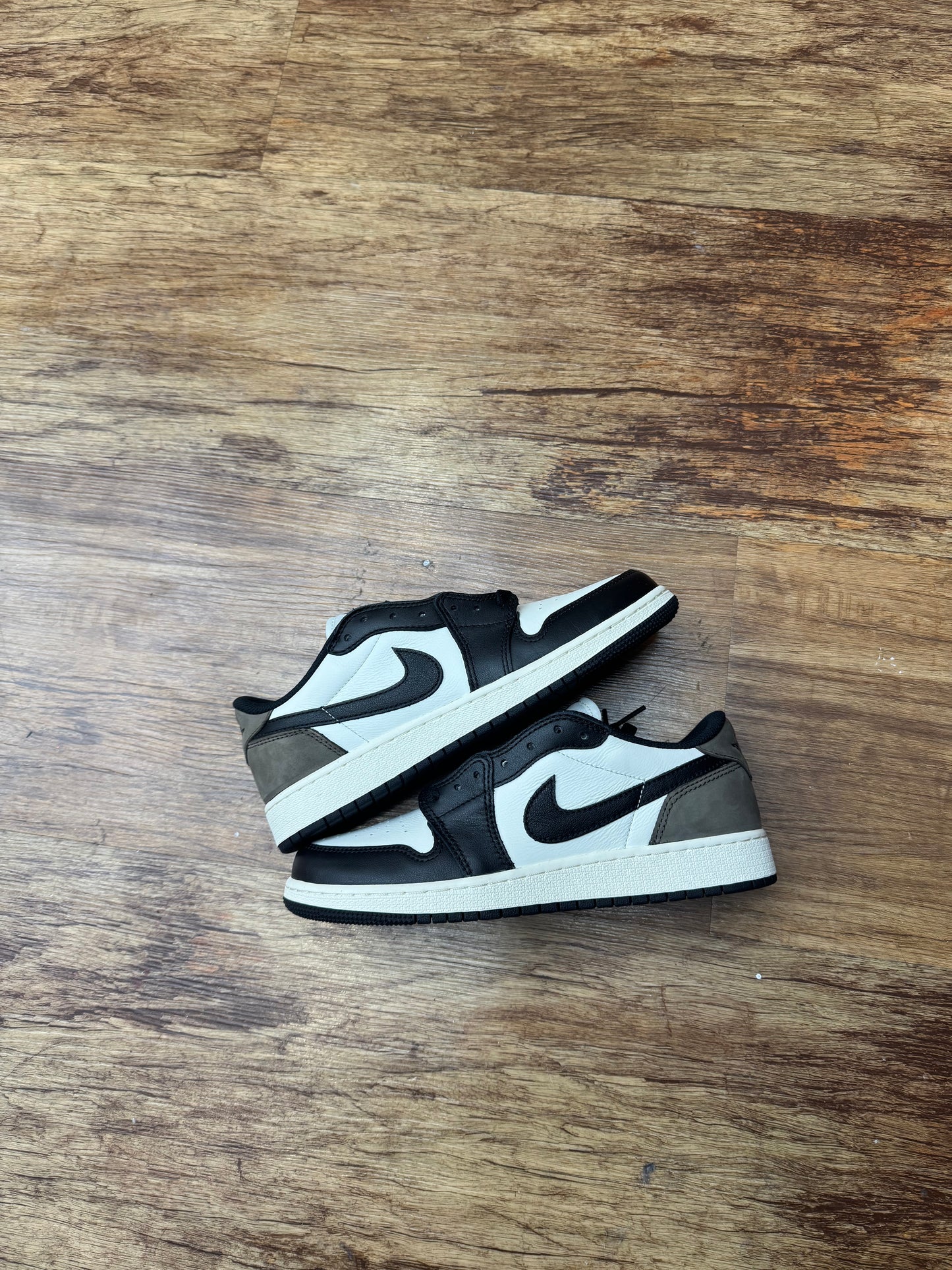Jordan 1 Retro Low OG “Mocha” GS