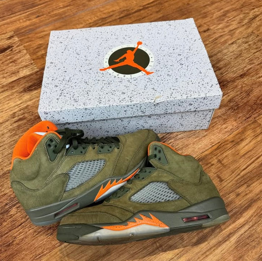 USED - Jordan 5 Olive