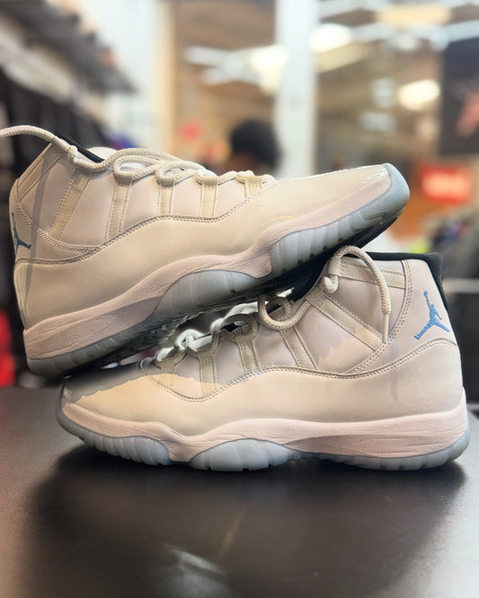 Used Jordan 11 “Legend Blues”