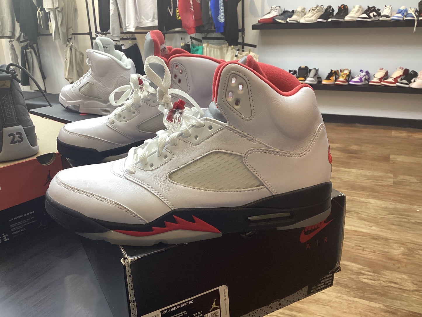 Jordan 5 fire red used