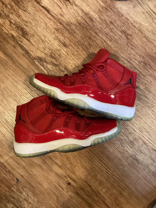 USED - Jordan 11