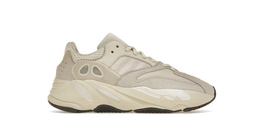 Yeezy 700 Analog