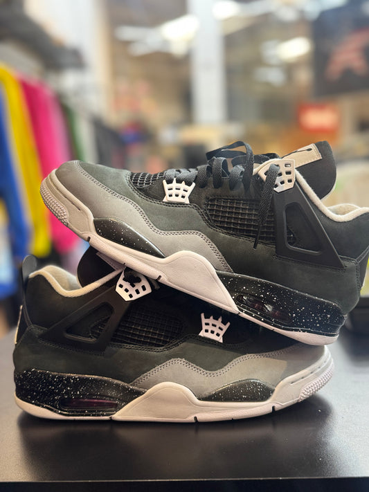 Used Jordan 4 Fear