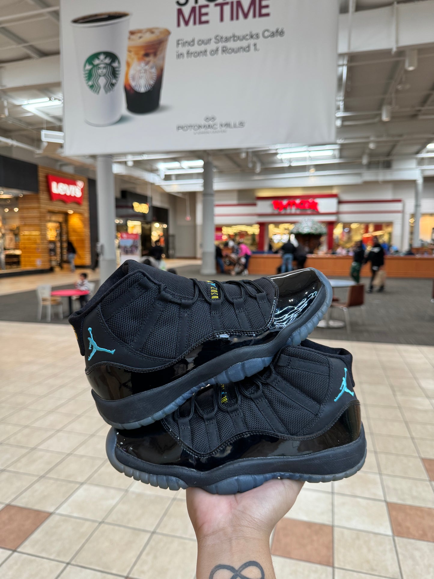 Jordan 11 Cap & Gown